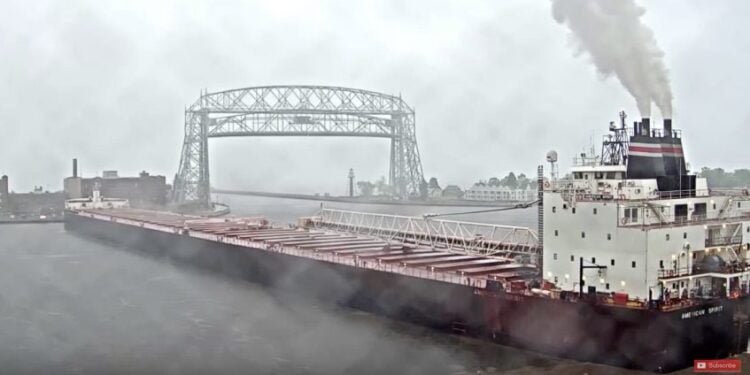 Incident Video: 1,000-Foot Laker ‘American Spirit’ Runs Aground in Duluth Harbor Incident Video: 1,000-Foot Laker ‘American Spirit’ Runs Aground in Duluth Harbor