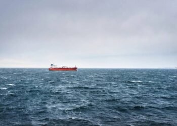 Russian Oil Cap Doubts Spur Fears of Ships Stranded at Sea