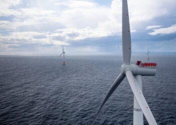 Over 8 GW of Floating Wind for California, But Who Will Build It?