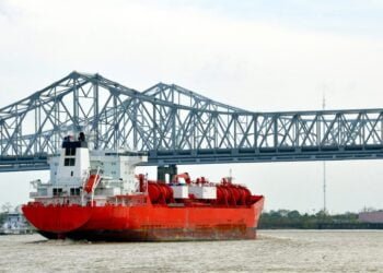 mississippi river shipping