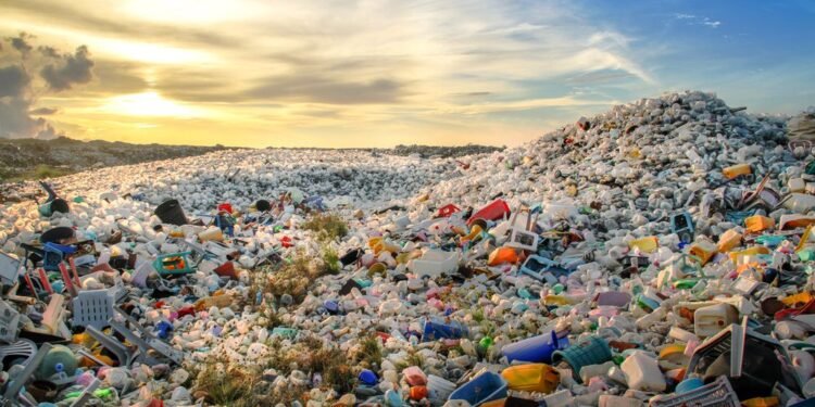 Solving the Ocean Plastic Crisis Starts With Asia -Opinion ocean plastic trash
