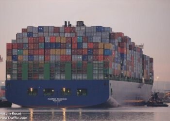 Maersk Shanghai loses containers