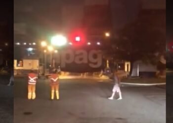 Incident Video: Hapag-Lloyd Ship Veers Off Course into Moored Ferries in Santos, Brazil