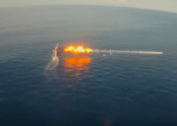 WATCH: U.S. Navy Tomahawk Cruise Missile Hits Moving Target at Sea