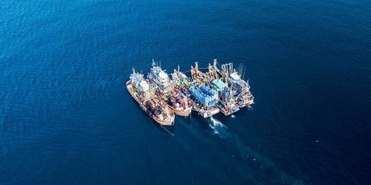 Philippine Legislator Proposes Law to Keep Chinese Boats in Check