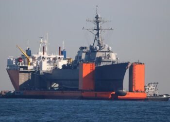 USS Fitzgerald Returns to Base with New Damage from Heavy Lift