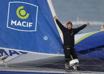 French Skipper Shatters Round-the-World Solo Sailing record