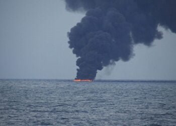 sanchi tanker sinks