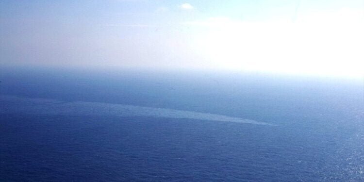 Sanchi Tanker Wreck Produces Two Oil Slicks in East China Sea sanchi oil spill