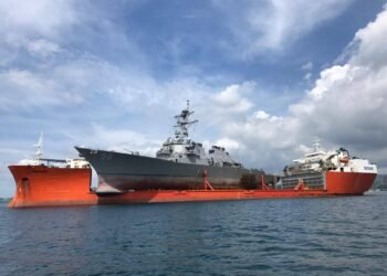 Photos: USS John S. McCain Arrives Pier Side in Yokosuka, Japan