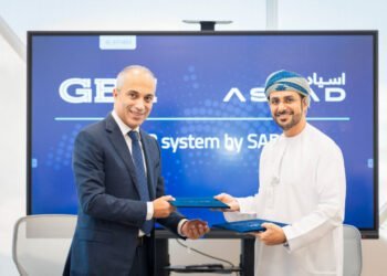 Asyad Group Chief Technology Officer, Eng. Ghaith Al-Darmaki and Mahmoud El Kordy, CEO of GBM Oman, signing the ERP agreement