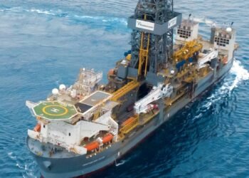 Sembcorp Delivers 8th-generation Drillship Deepwater Titan to Transocean