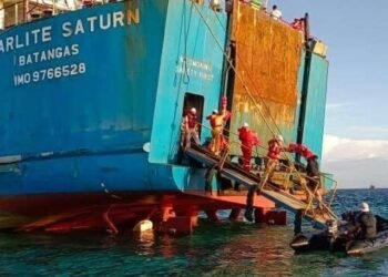 Philippine Coast Guard Rescues 88 Passengers From Grounded Ferry