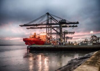 london gateway shipping terminal