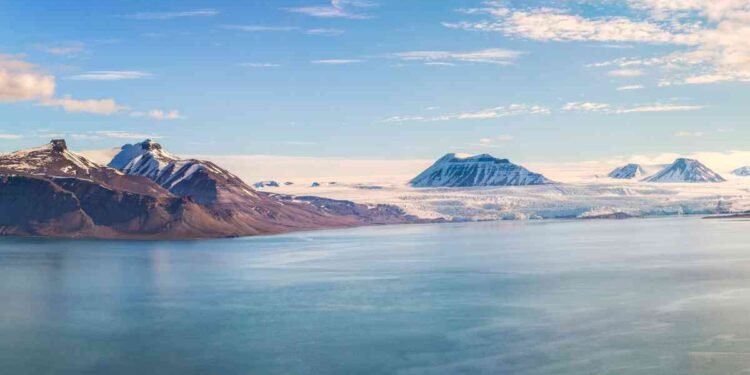 10 Denmark Strait Facts You Might Not Know
