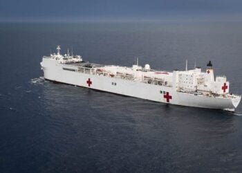 Hospital Ship ‘Comfort’ Gets Underway from San Juan to Provide Aid from Sea
