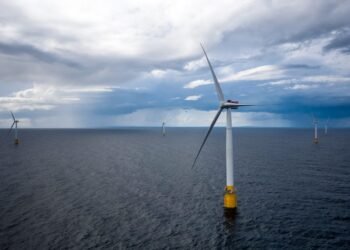 World’s First Floating Wind Farm Opens Up Off Scotland