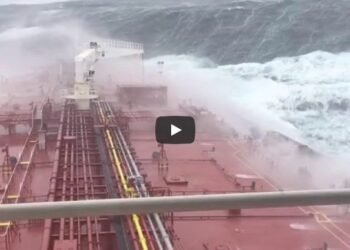 WATCH: Tanker Caught in Hurricane Ophelia Off Ireland