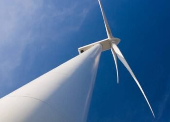 First US Floating Wind Auction Closes