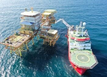 ADS Maritime Holding Acquires 10% Stake in High-Spec Dive Support Vessel