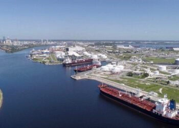 Phillips 66 Uses Jones Act Waiver to Book Foreign Tanker as U.S.-Flagged ‘Armada’ Heads for Florida