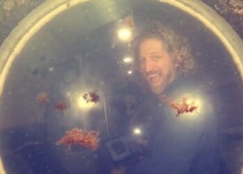 Florida Man Sets New Record for Days Underwater at Pressure