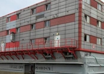 Controversial Barge for Migrant Housing Arrives in UK