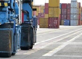 Russia-bound Containers Stuck at Antwerp Port for Year