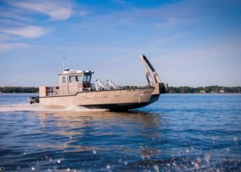 Silver Ships Delivers Workboat to USACE Pittsburgh District