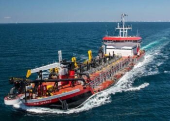 Weeks Marine's New Hopper Dredge Goes on Sea Trials
