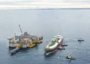 Exxon Considers Selling Stake in LNG Terminal Offshore Italy
