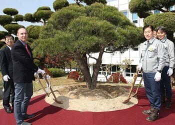 DSME Honors John Angelicoussis
