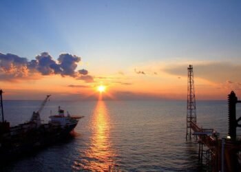 Iran Inaugurates New Gas Projects at Giant Offshore Field