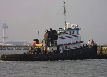 Tugboater Loses Part of Arm in Line Handling Accident in New York Harbor