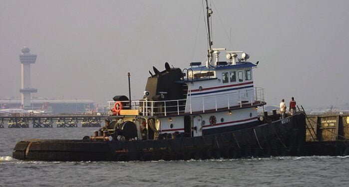 Tugboater Loses Part of Arm in Line Handling Accident in New York Harbor