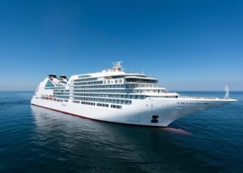 Incident Video: Brand New Luxury Cruise Ship Breaks Moorings, Crashes Into Vessel in New Zealand