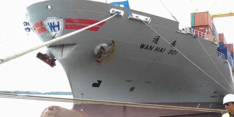 Bunker Spill After Containerships Collide in East Johor Straits Near Singapore