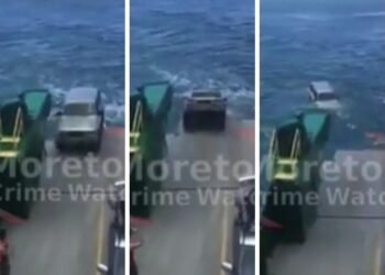 car-roll-off-ferry