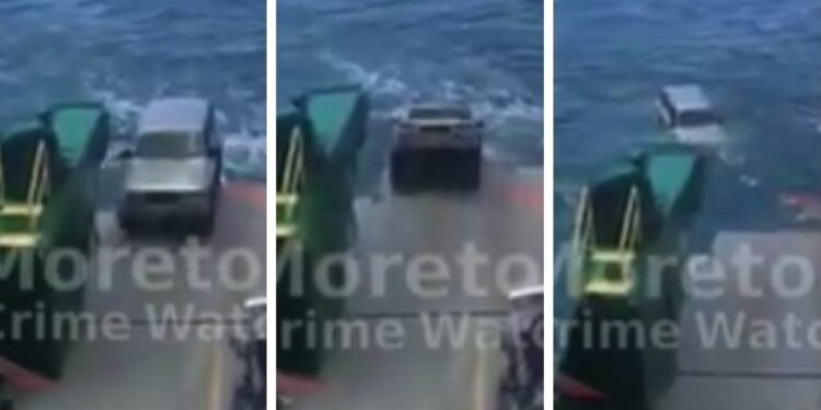 car-roll-off-ferry