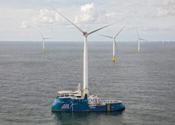 Wind Power Blows Through Nuclear, Coal as Costs Drop at Sea