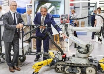 MR4WELD Debuts: Mobile, Robotic Welding for Shipbuilding