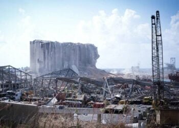 Lebanese Blast Investigator Charges Former PM, Top Public Prosecutor