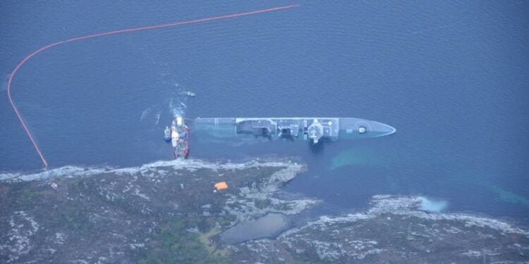 Norway: Naval Officer Denies Negligence in Oil Tanker Collision