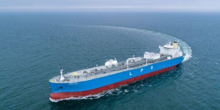 VLGC Lucky Gas Delivered to Al Seer Marine