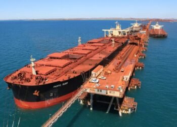 Soaring Capesize Rates Push Baltic Index Past 1,000