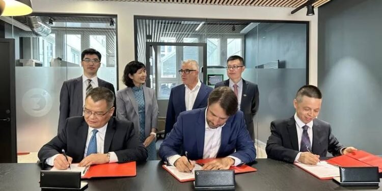 China’s Shipyards Operating at Full Capacity