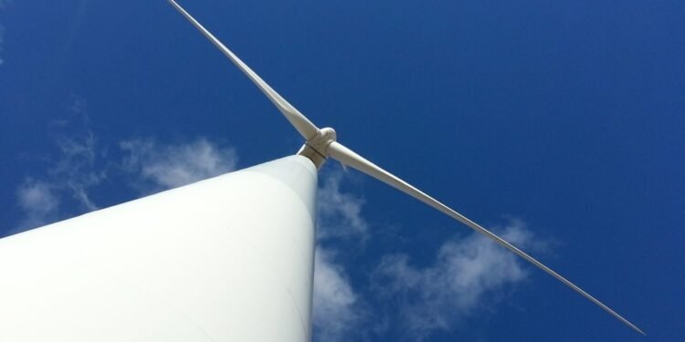 China Can Expect a Surge in Offshore Wind Farms, Goldwind Says wind-farm-490718_1280