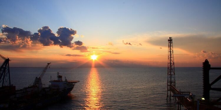 Iran Signs First Gas Deal Since Sanctions Eased