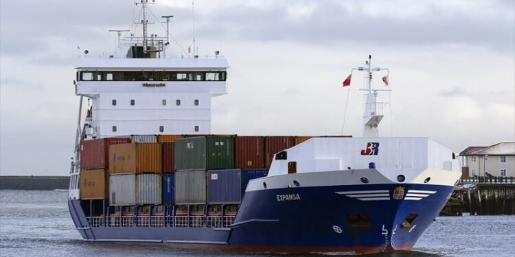 Containership Grounding Causes ‘Significant Damage’ to Cayman Islands’ Reef