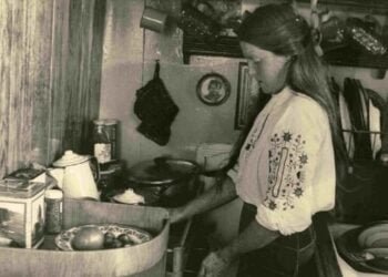 America's First Licensed Female Tug Captain Passes Away at 82